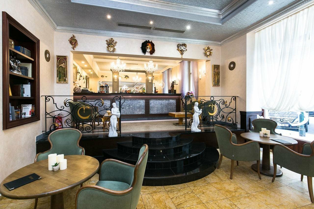 Hotel Caruso Old Town